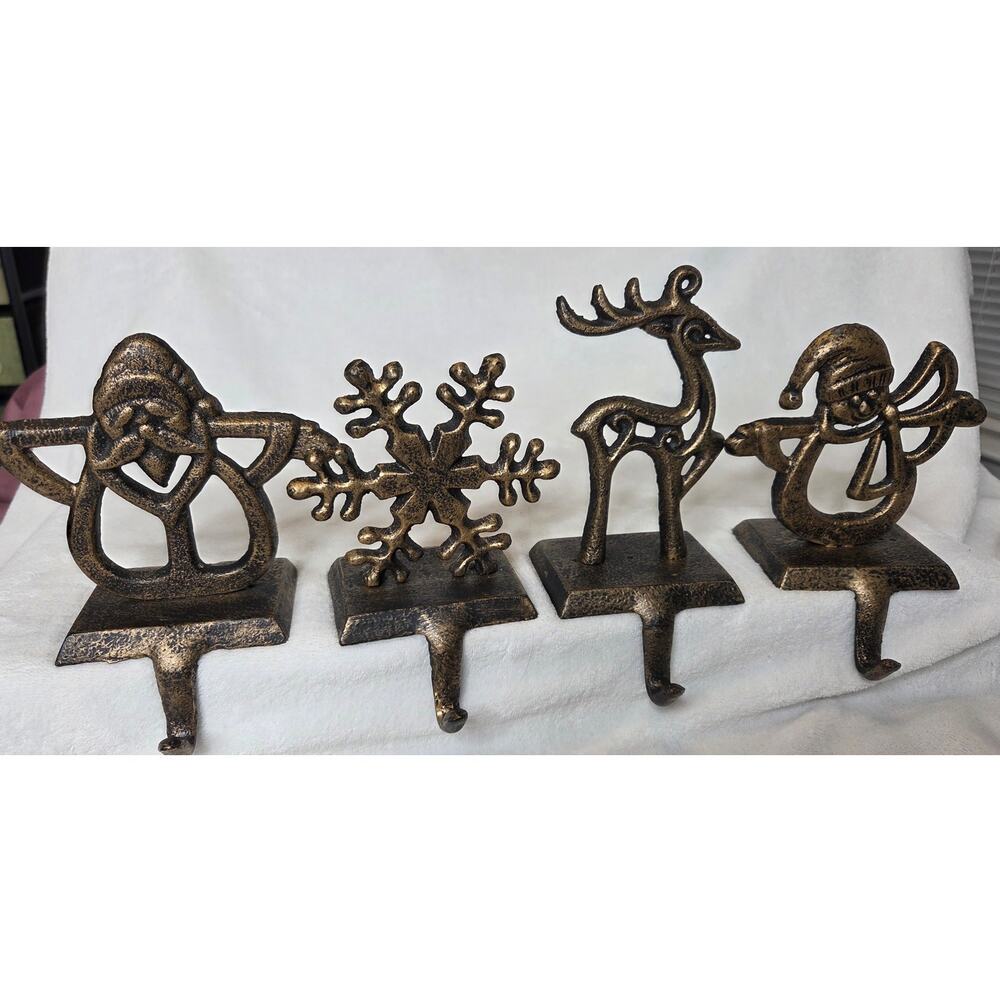 4 Piece Stocking Holder Set